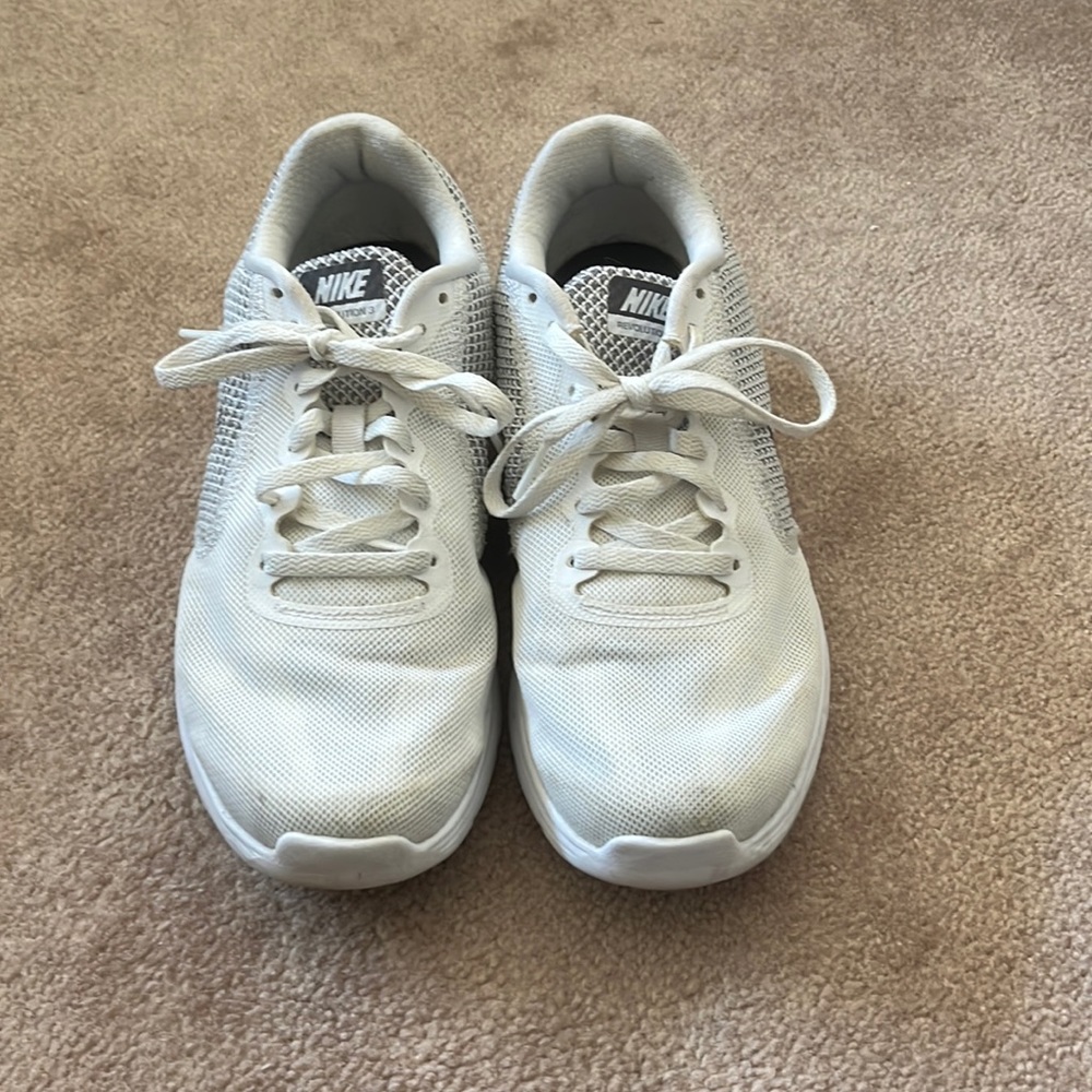 Nike Revolution 3 Gym Shoes